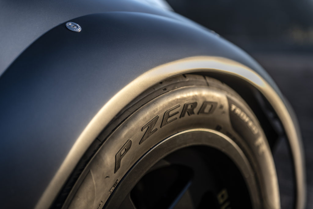 Emory-Motorsports-Porsche-356-RSR-wheels-and-rim-detailing